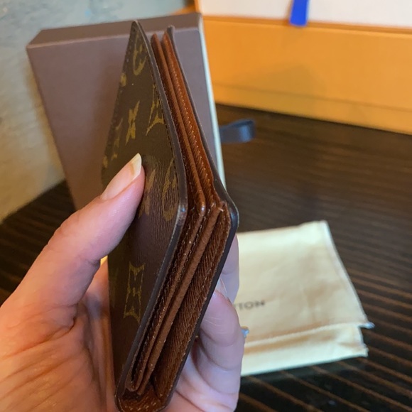 Louis Vuitton Wallet - Picture 5 of 17